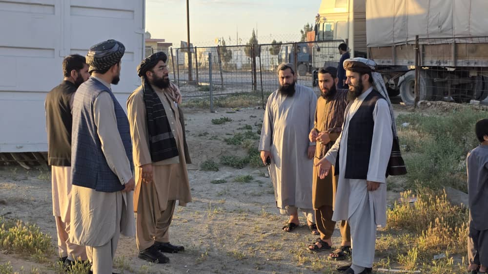 معین غذا و ادویه به ولایت بلخ سفر نمود